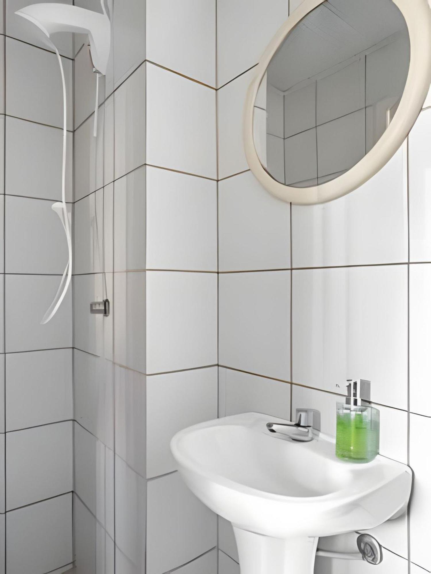 Apartamento Apto Grande Na Regiao De Florianopolis. *