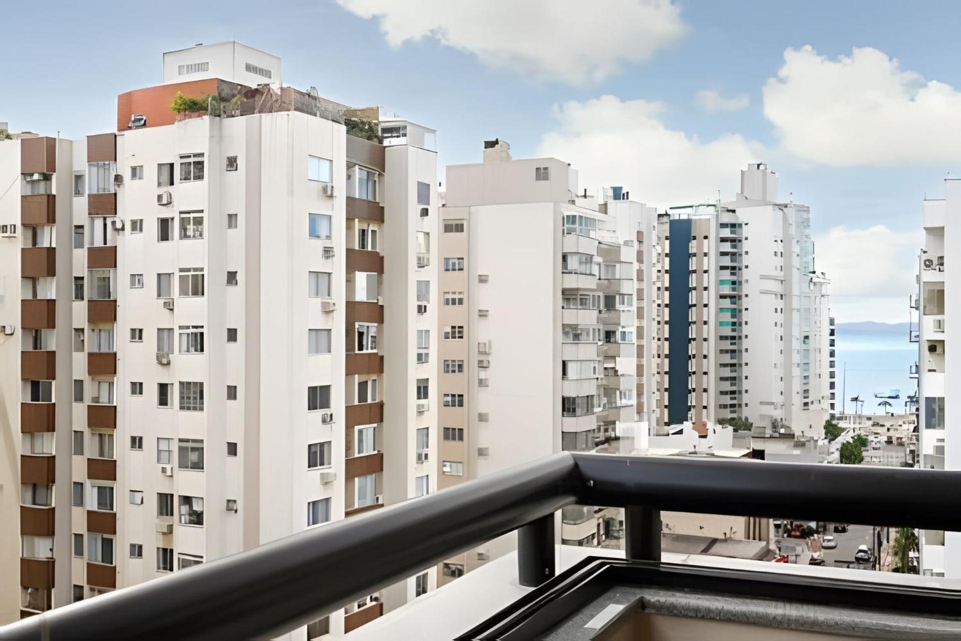 Apto Grande Na Regiao De Florianopolis. * Florianópolis